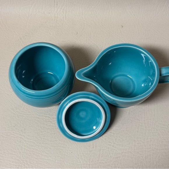 Vintage Fiesta Sugar and Creamer Set in Original Medium turquoise Glaze - Picture 5 of 7